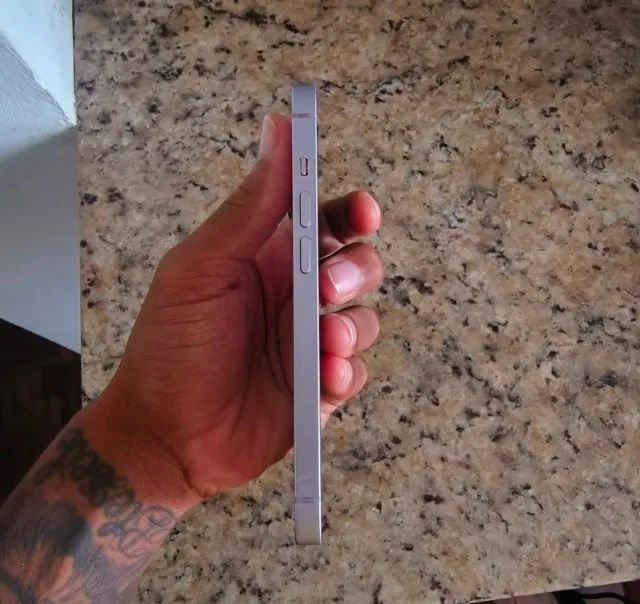 Vendo Iphone 14 - Foto 3