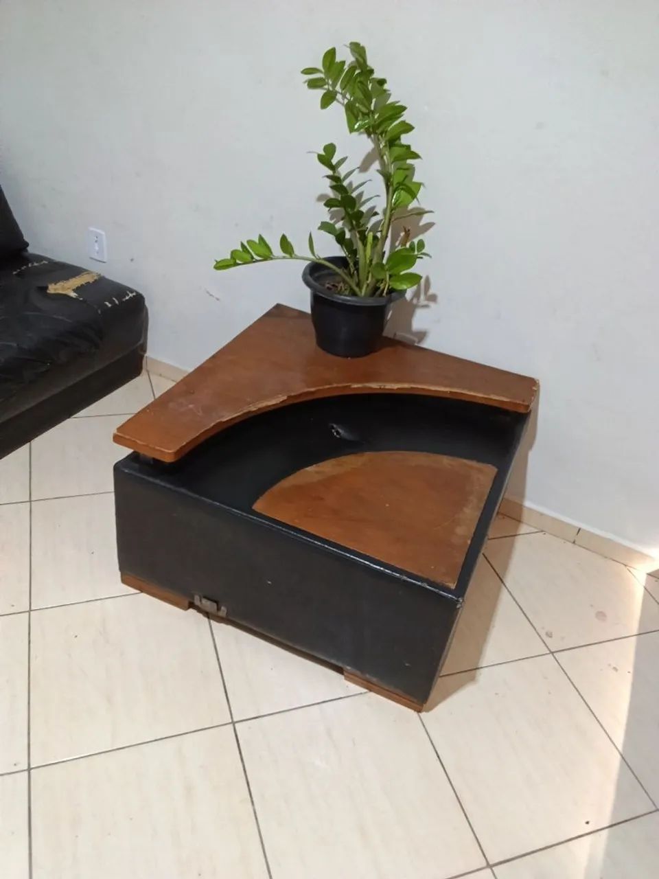 Sofá pra reformar de canto com mesa  - Foto 3