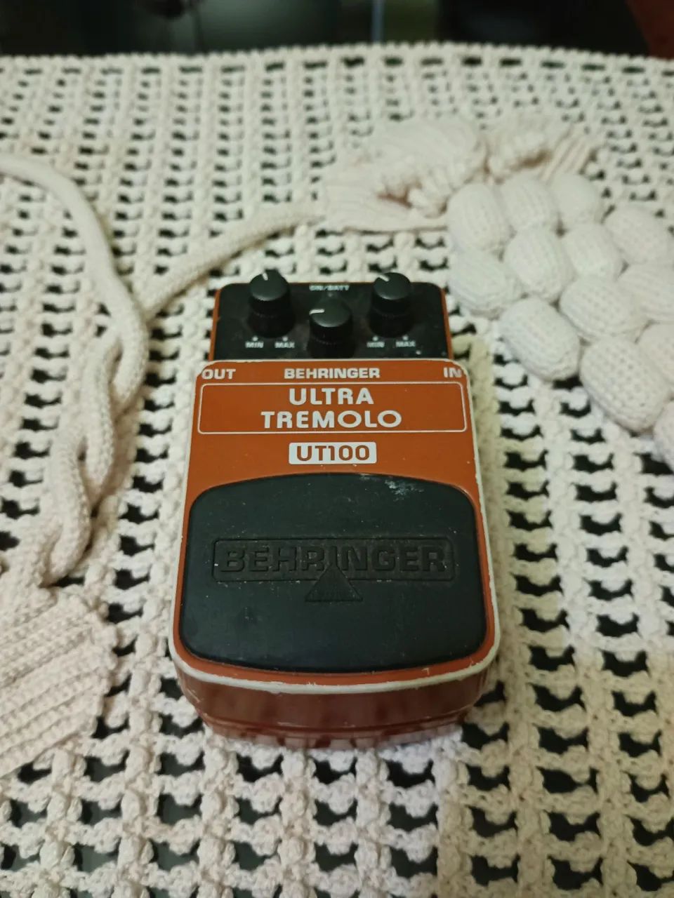 Behringer Ultra Tremolo