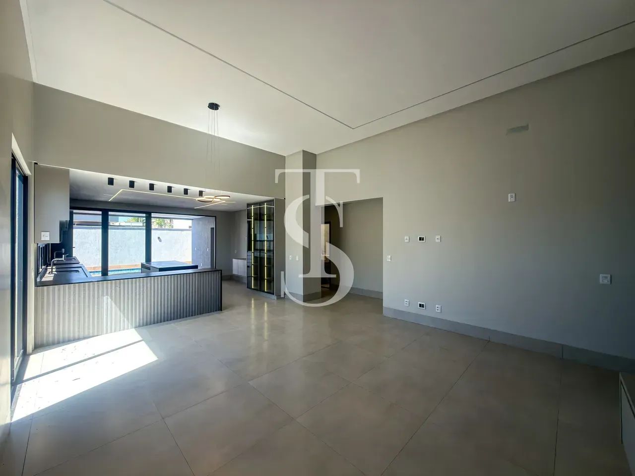 CASA TÉRREA Com 3 [Três] Quartos