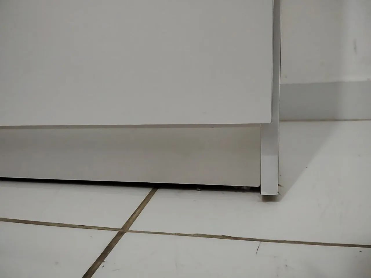 cômoda com 4 gavetas - Foto 4