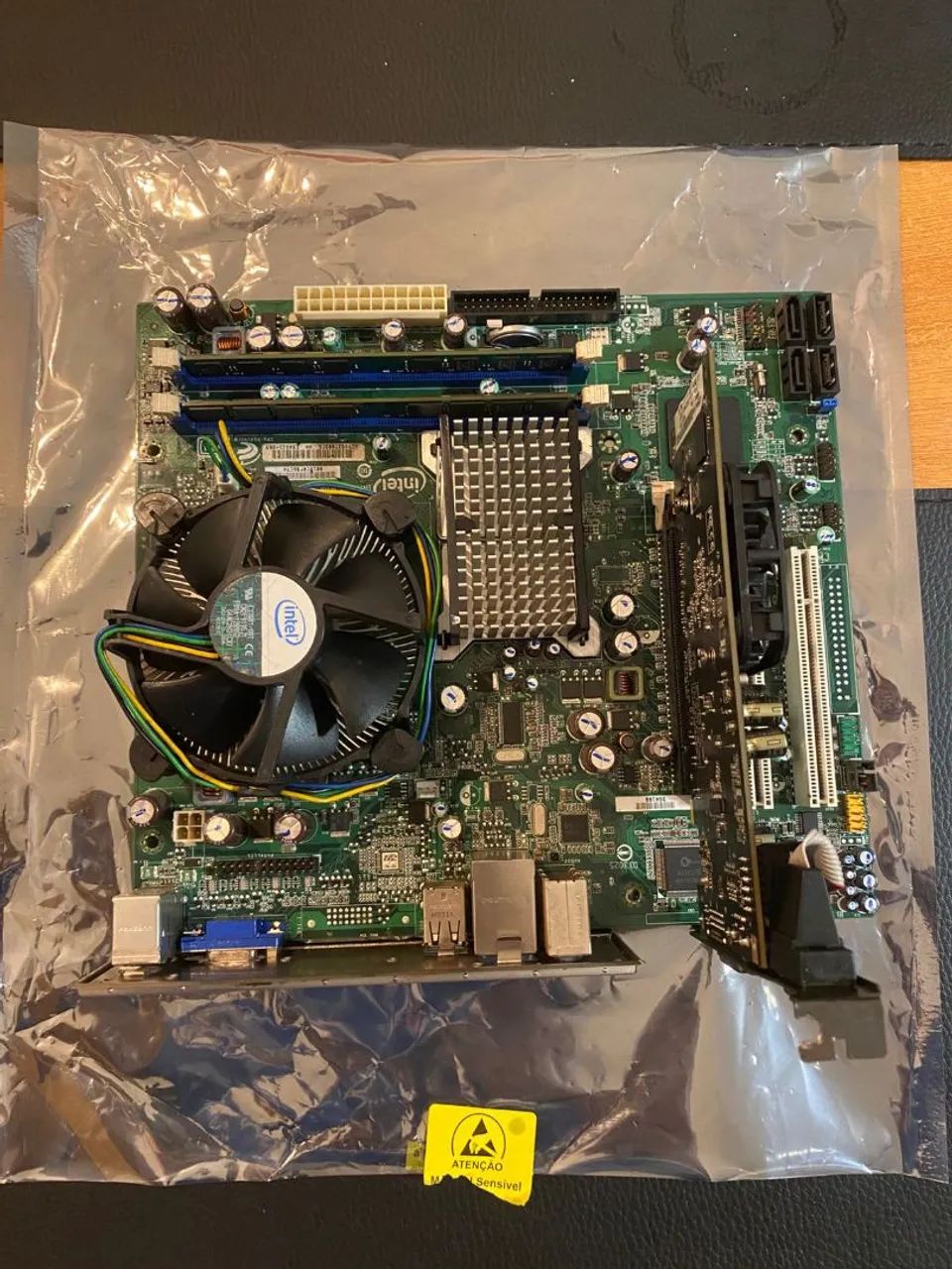 Placa mãe intel 4GB DDR2 Core 2DUO E7500