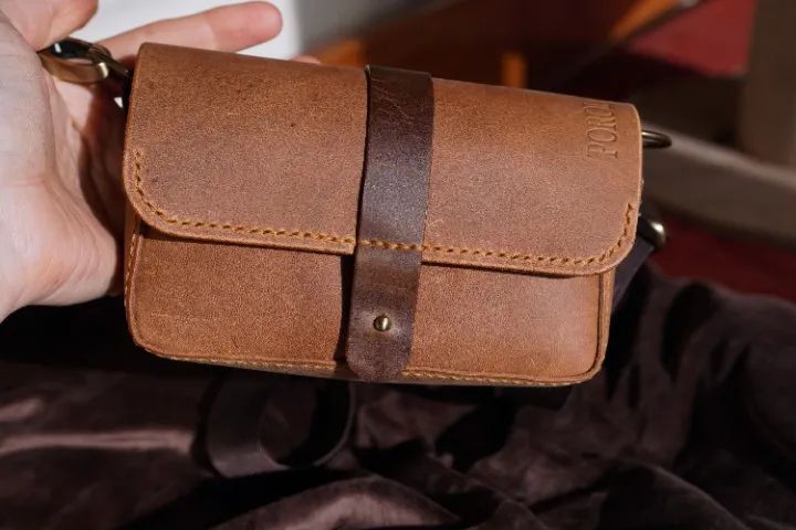 mini bolsa transversal de couro legítimo crazy horse - Foto 5