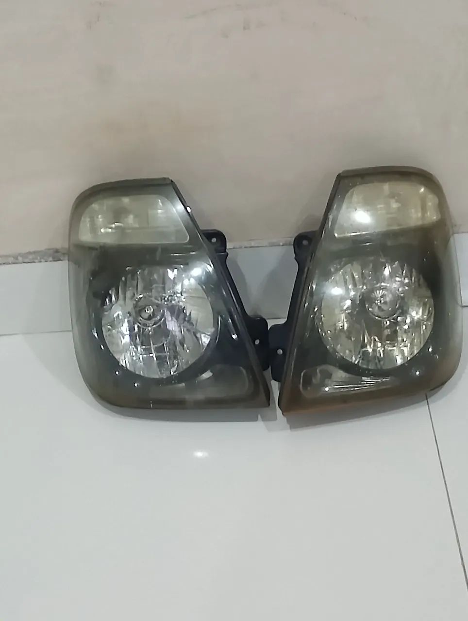 Farol de Kia Bongo - Foto 3