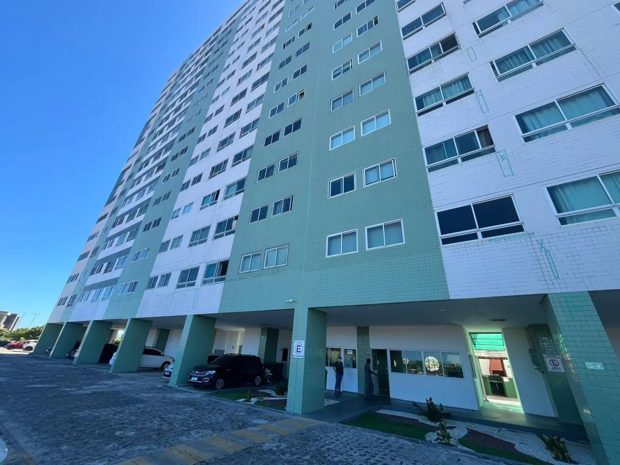 2/4 com vista pro mar e mobiliado