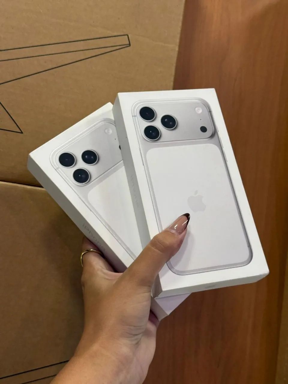 IPHONE 17 pro Max 256GB Silver Lacrado FELIX STORE SETOR COIMBRA