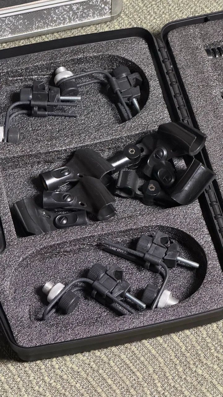 Kit Bateria Audix + Arcano (10 Mics + 2 Cases + 12 Clamps) - PREÇO DE OCASIÃO - Foto 4