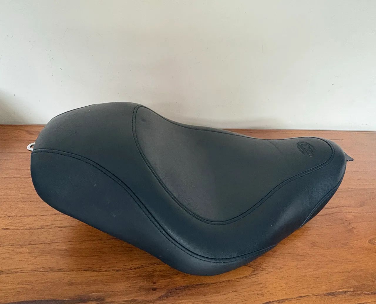 Banco sportster 883 1200 Iron (Mustang EUA)