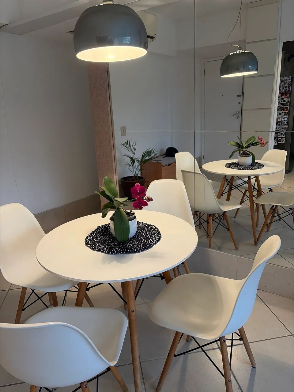 Conjunto mesa + 04 cadeiras 