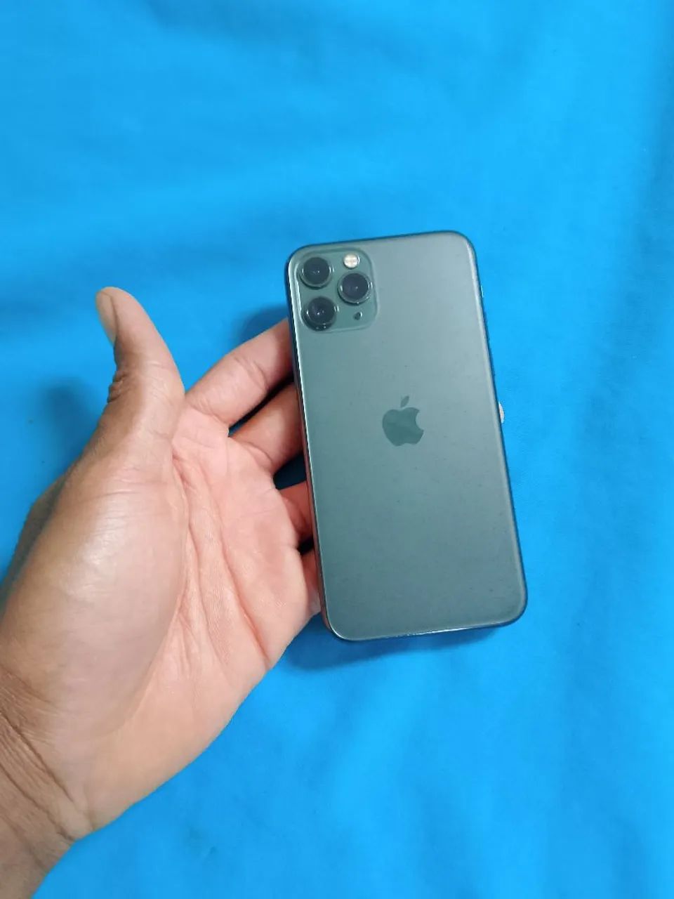 Vende-se iPhone 11 Pro 64 gb