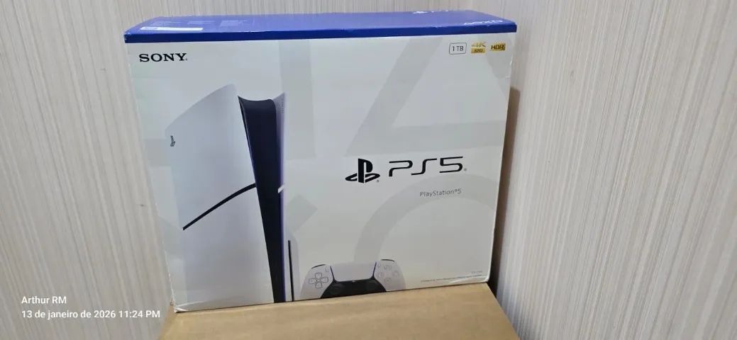 PlayStation 5 Slim com Leitor de Disco NOVO LACRADO COM GARANTIA 1TB -Sem jogos - CFI-2114
