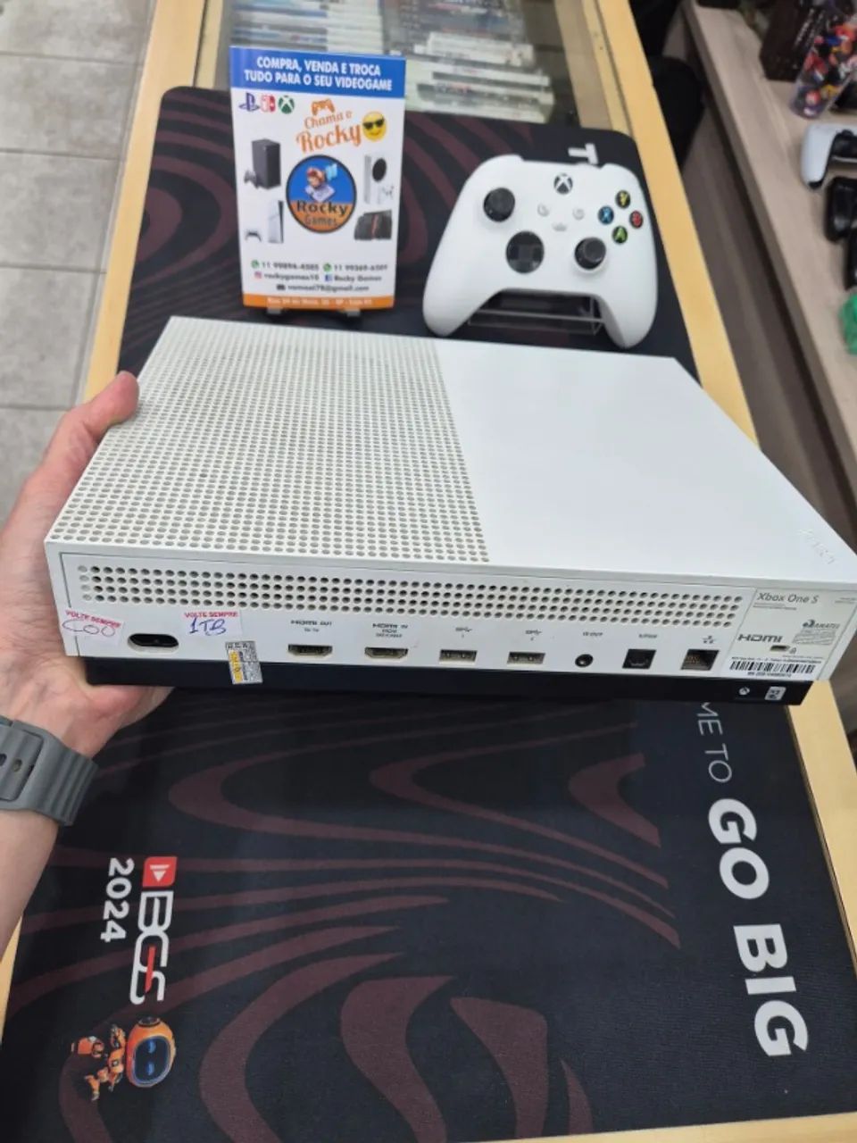 One S 1TB em excelente estado - Foto 5