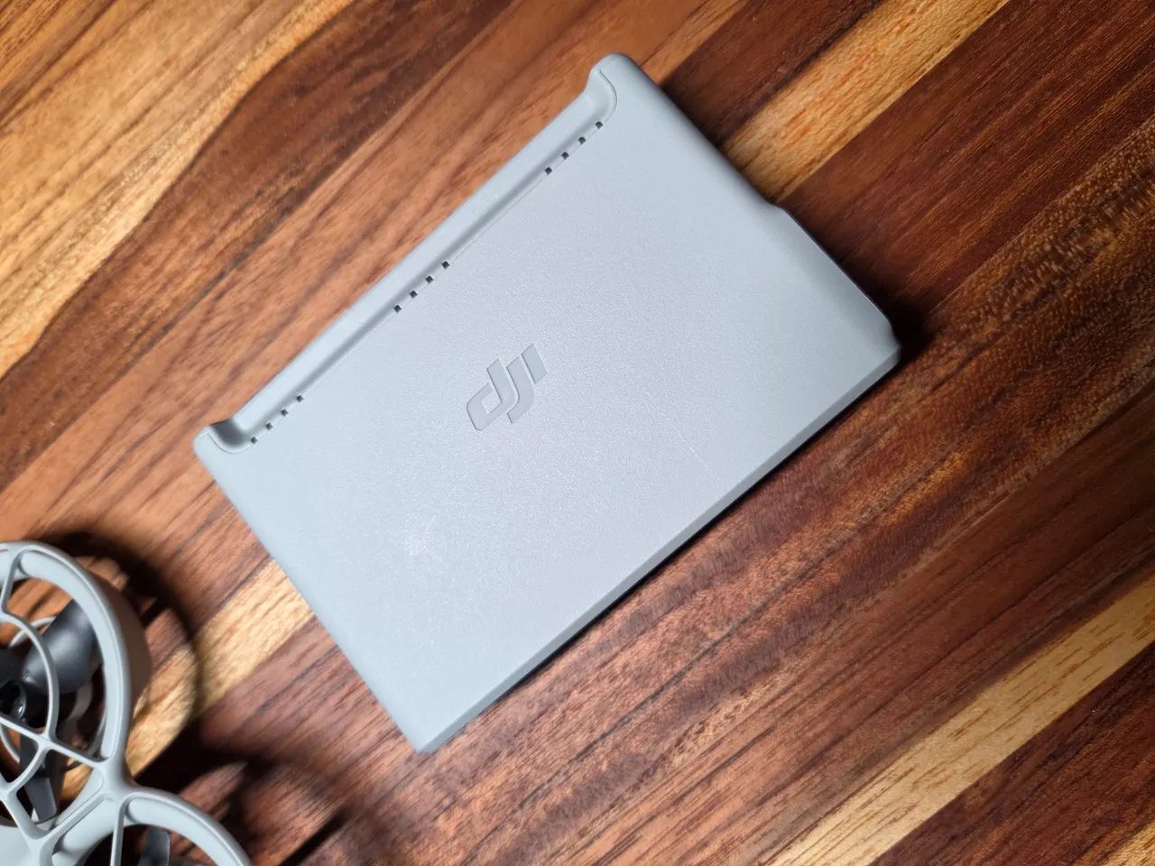 DJI Neo - Apenas drone e bateria  - Foto 5