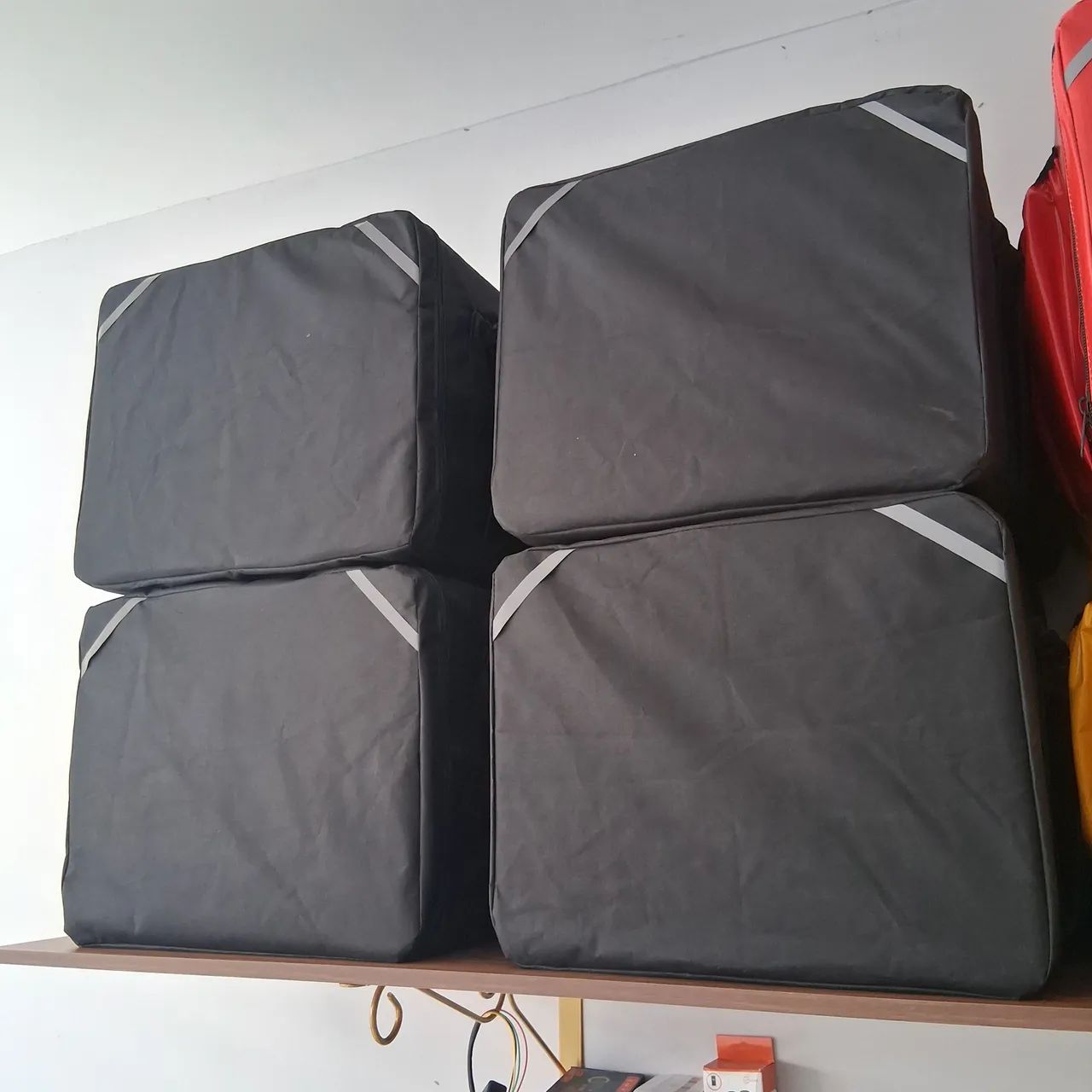 BAG DE ENTREGA NA PROMOÇÃO, COM 44 LITROS 