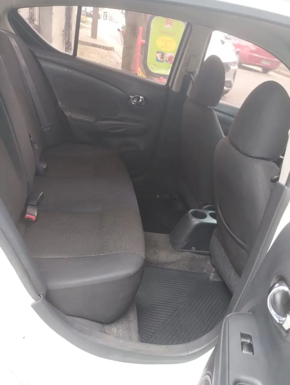 Nissan Versa SL 1.6 16V Flex Fuel 4P Mec. 2013 - Foto 11
