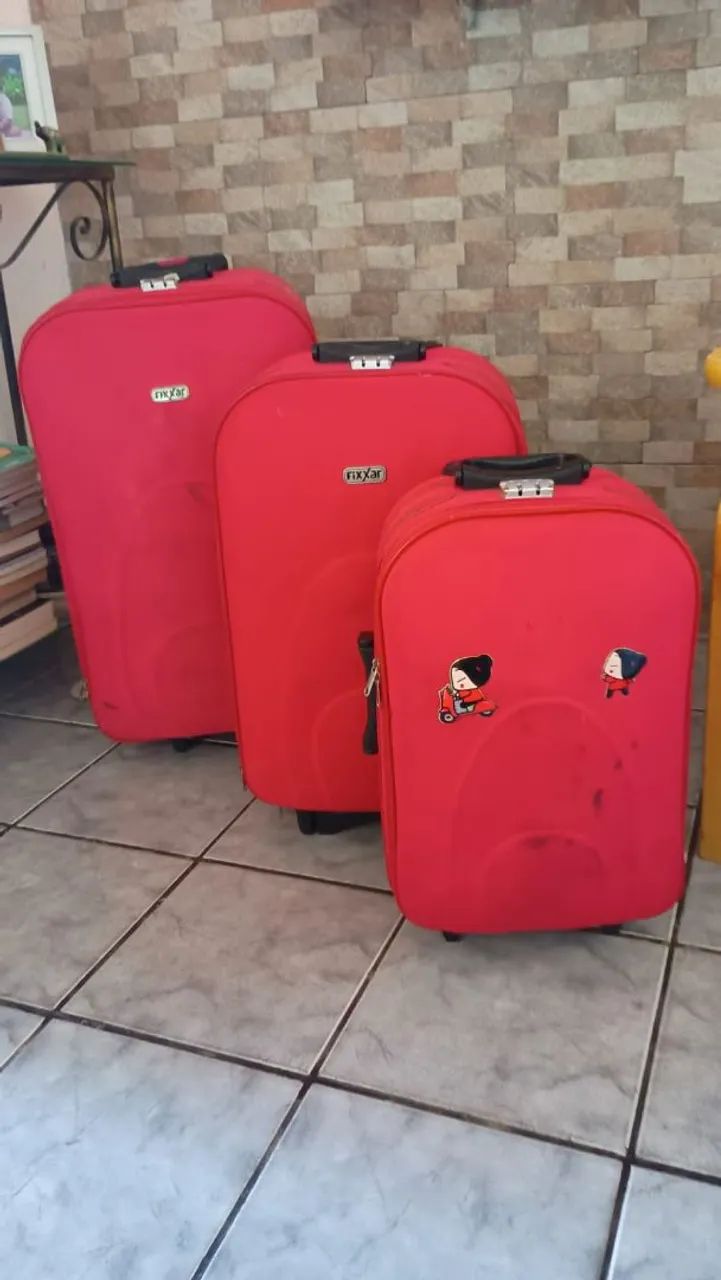 Vendo três malas