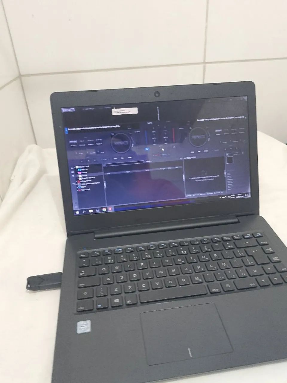 Vendo notebook positivo 