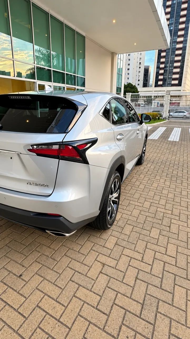 Lexus NX-200t F-sport 2.0 16V 238cv Aut., foto 5 de 7