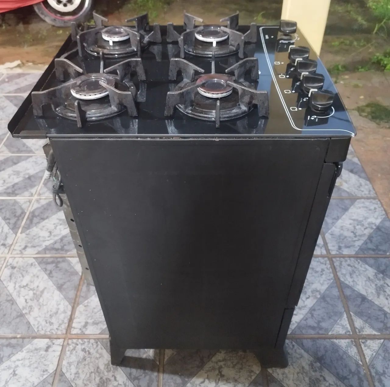 Fogão Atlas Elétrico com Mesa de Vidro e com 4 Bocas. - Foto 3