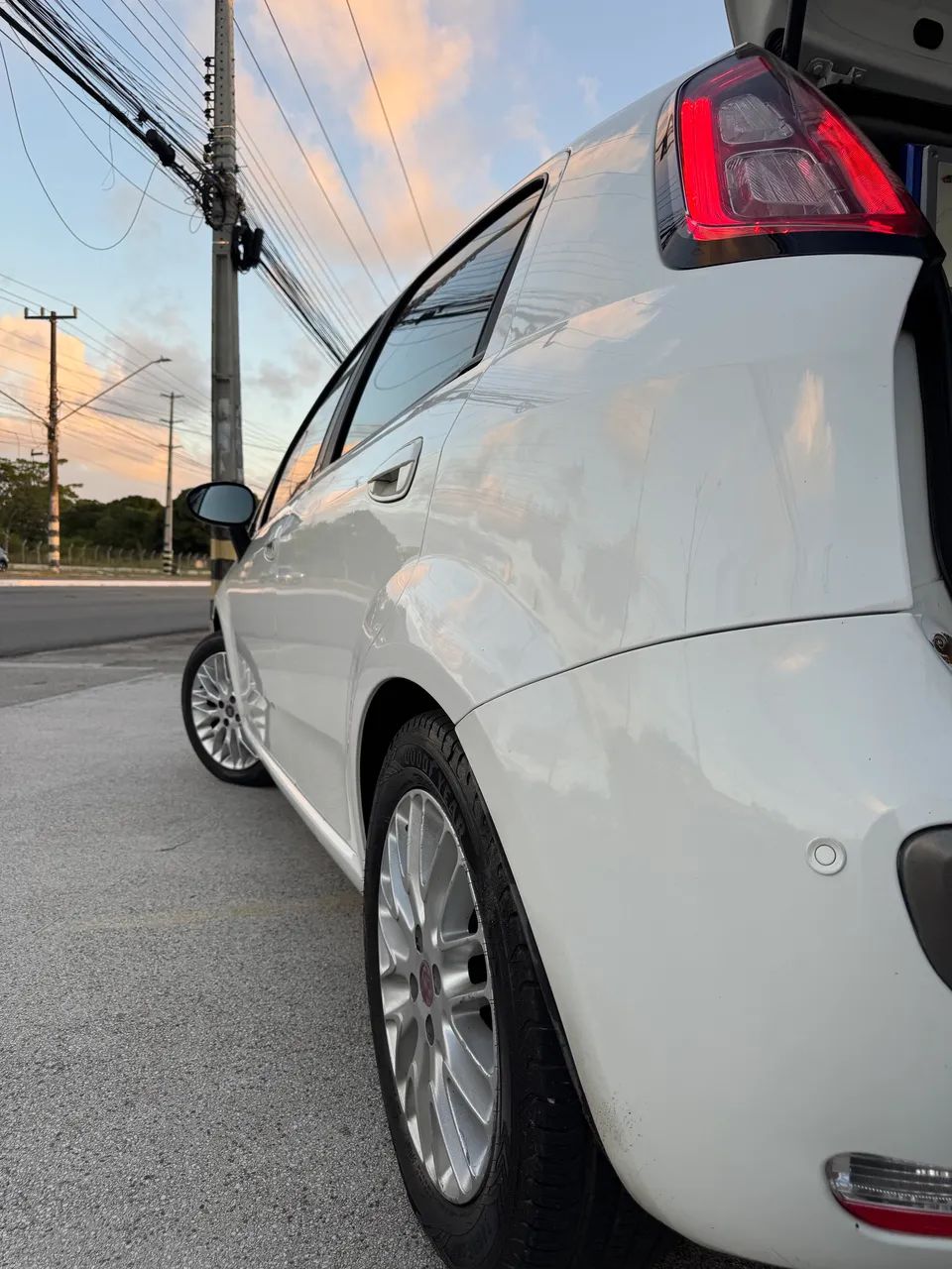 Fiat Punto Essence 1.6 Flex 16V 5P 2014 - Foto 4