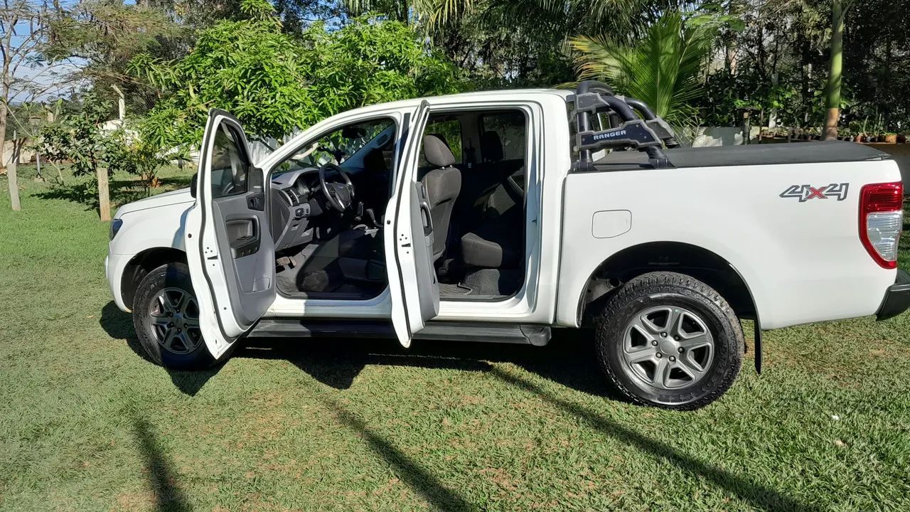 Vendo Ranger  Automática XLS 2.2 diesel 4x4 2018  - Foto 2