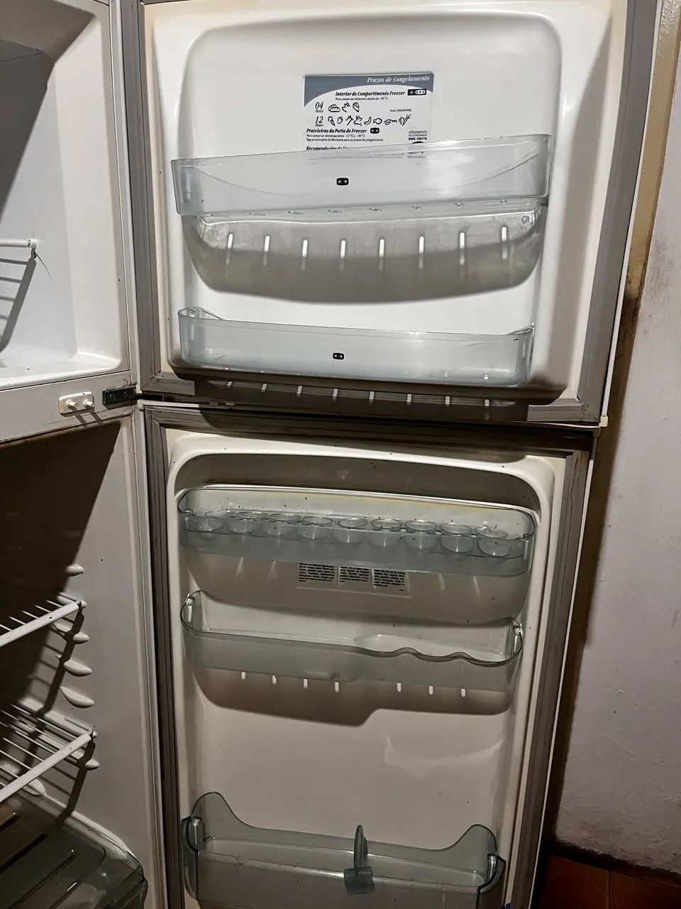 Geladeira Electrolux (com defeito) - Foto 2