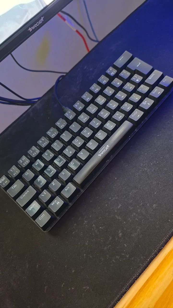 Teclado gamer - 60% - TARGET - PRETO - Foto 3
