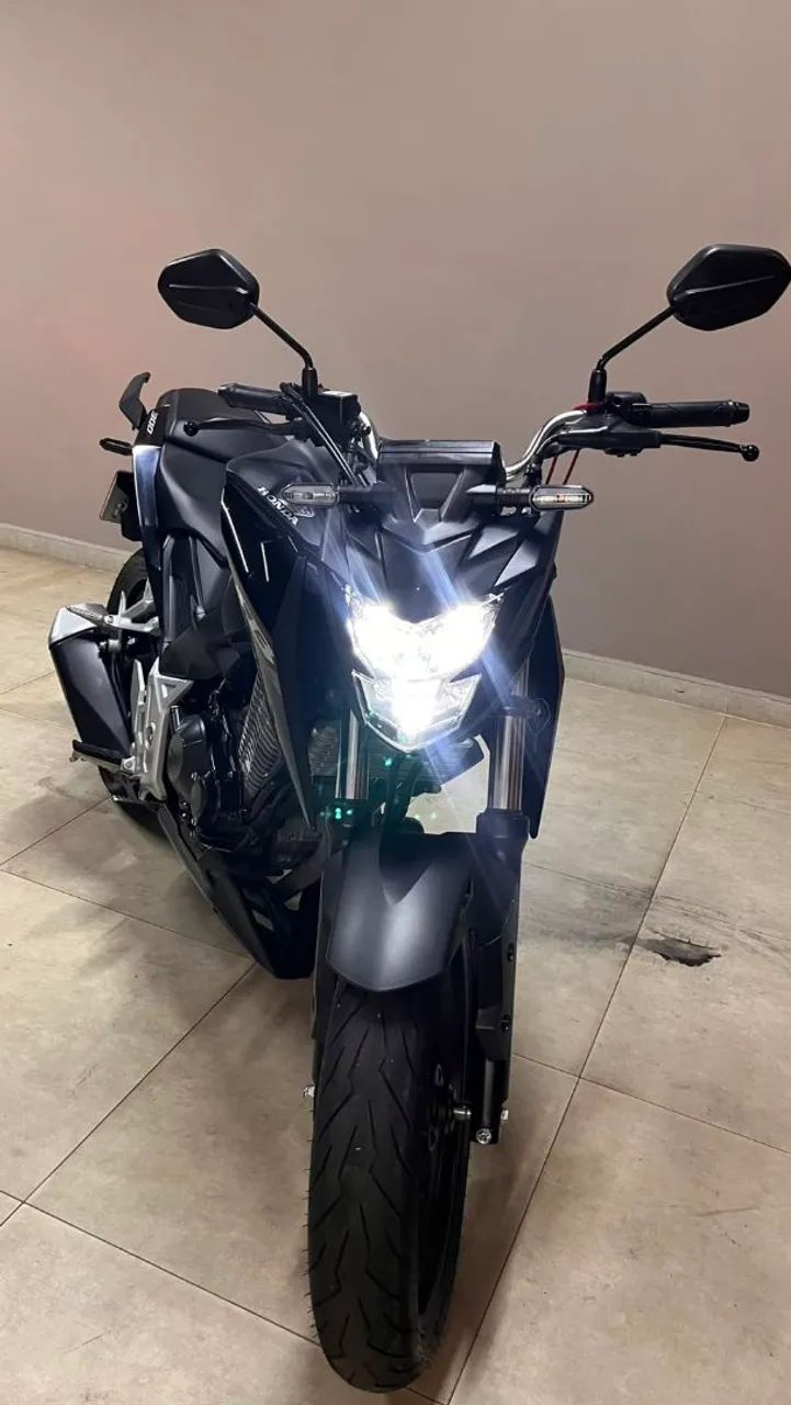 Moto CB300F 2025  - Foto 4