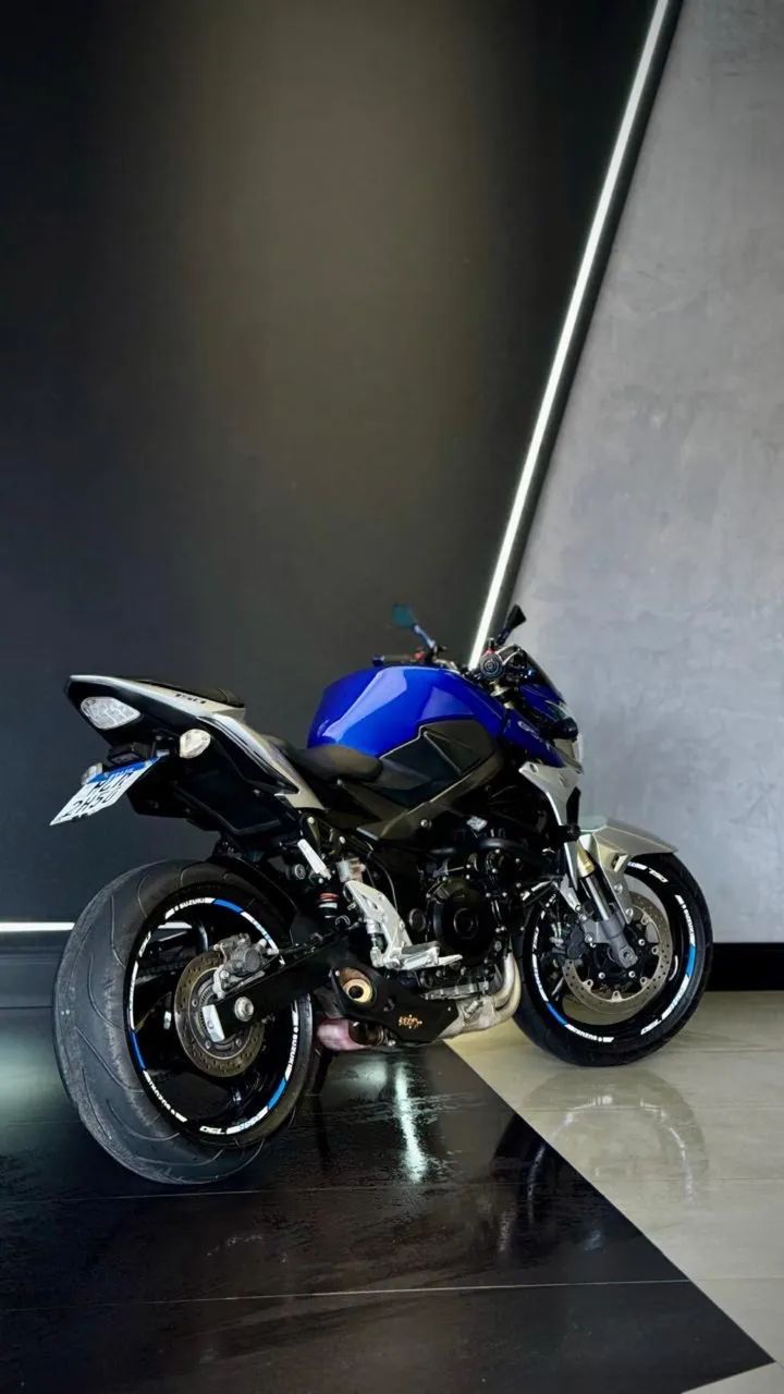 Suzuki GSR 750cc - Foto 2