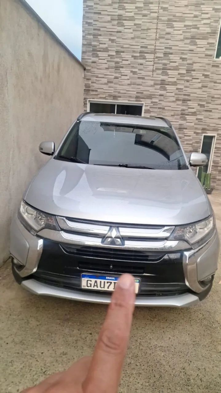 Mitsubishi Outlander OUTLANDER 2.0 16V 160cv Aut. 2016
