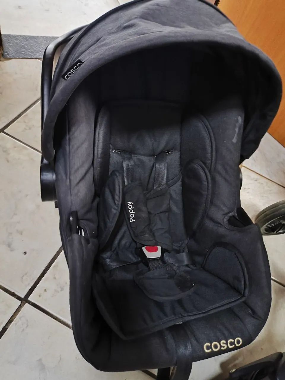 Kit carrinho Moisés e bebê conforto Cosco - Foto 2