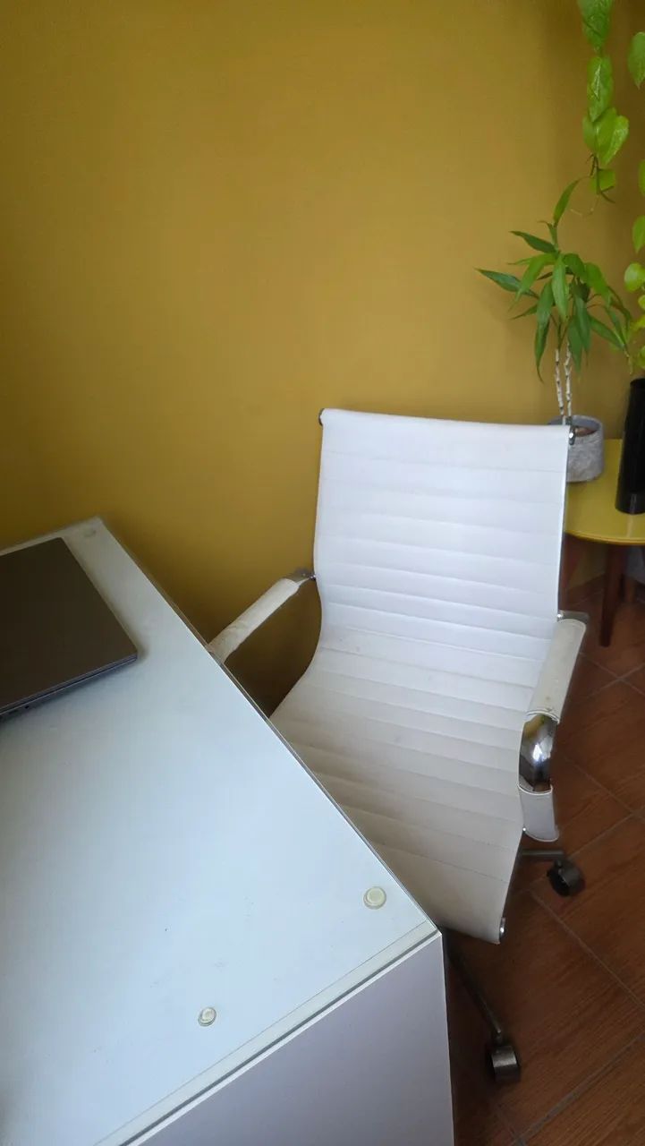 Escrivaninha multiuso com cadeira - Foto 4