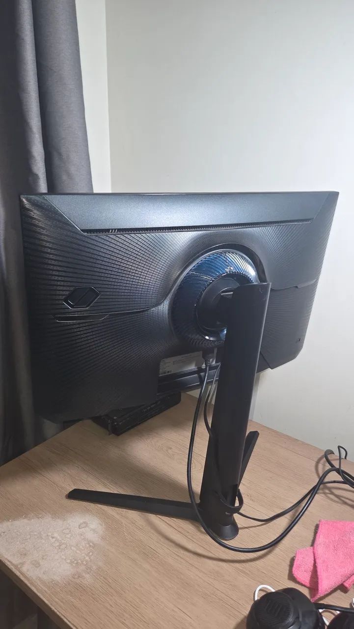 Monitor Samsung Odyssey g4 25 240hz - Foto 3