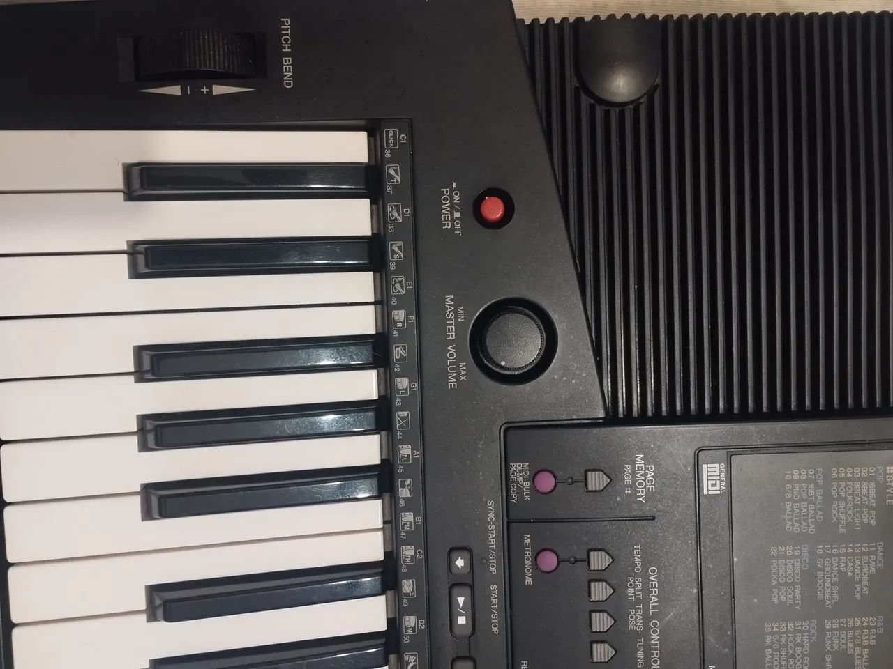 Teclado Yamaha PSR-410 - Foto 5