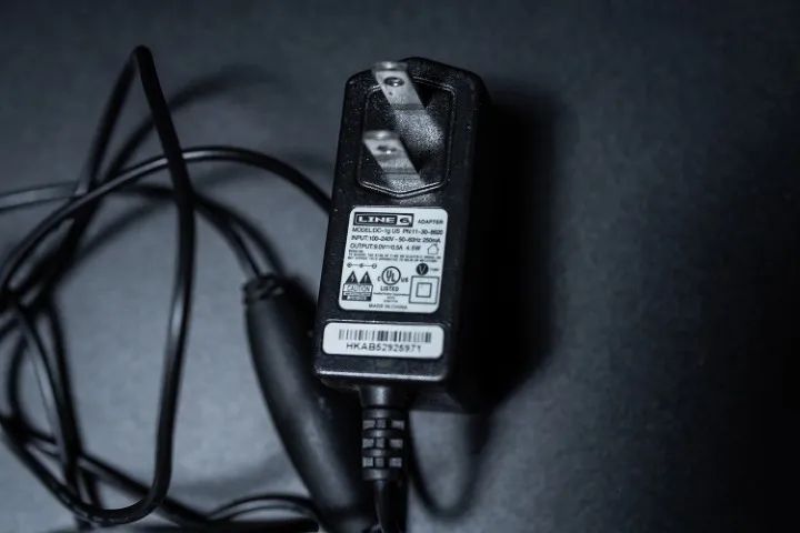 Fonte 9v original Line 6 DC-1g US - Foto 4