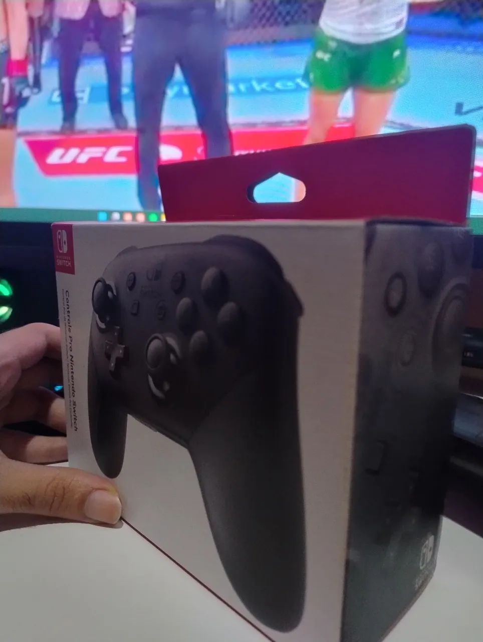 Switch pro controller um perfeito estado na caixa - Foto 3
