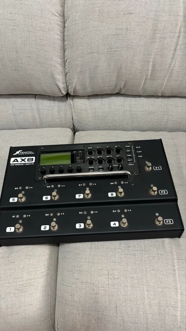 FRACTAL AX8 - Foto 2