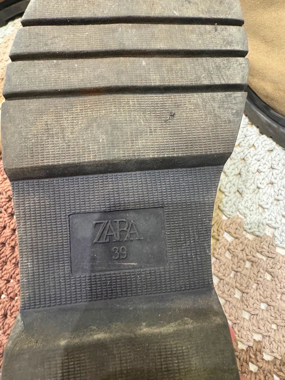Bota tratorada Zara  - Foto 3