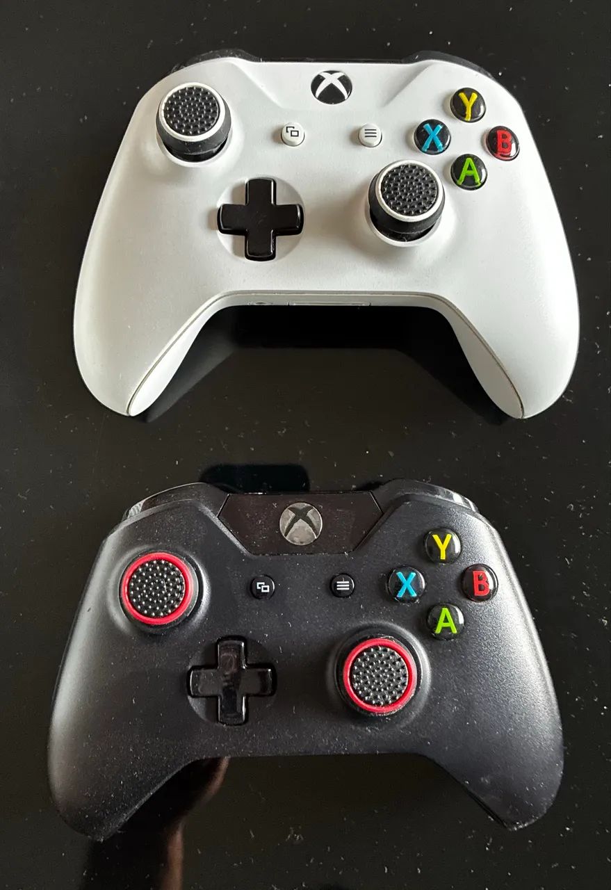  Xbox One Slim 500gb com 2 controles  - Foto 3