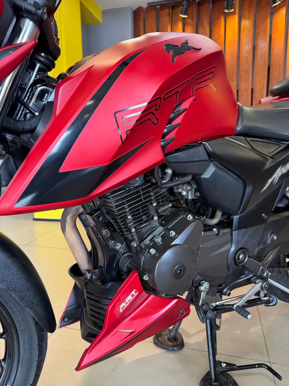 Apache RTR 200 2020/21 - Novíssima!!! - Foto 5