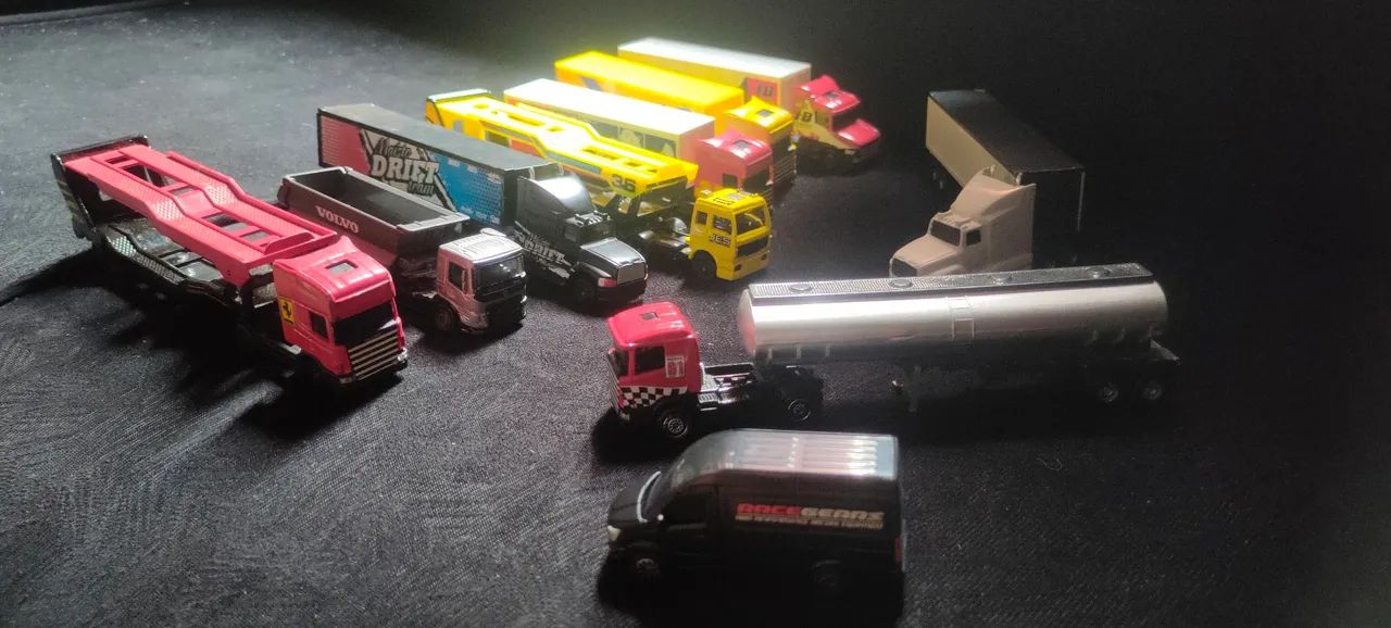VENDO essa carreta na escala HO que também serve muito bem para 1/64 - Foto 2