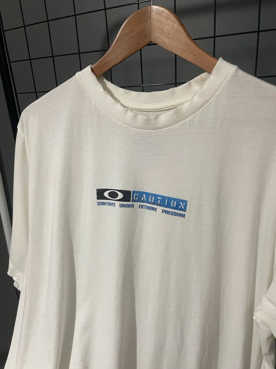 Camiseta Oakley Caution Ripped - Foto 2