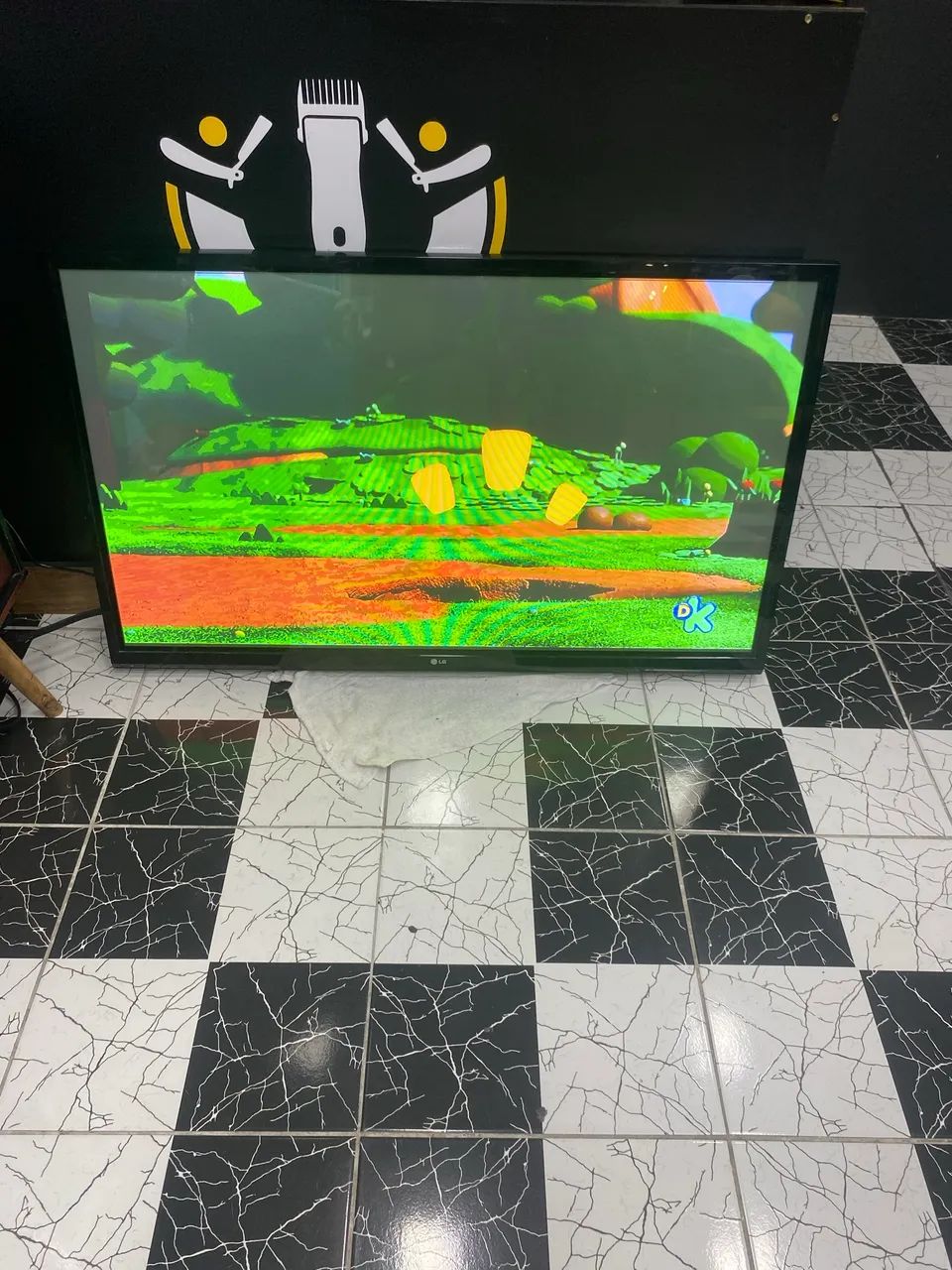 Vendo tv LG 55 polegadas obs não é Smartv  - Foto 2
