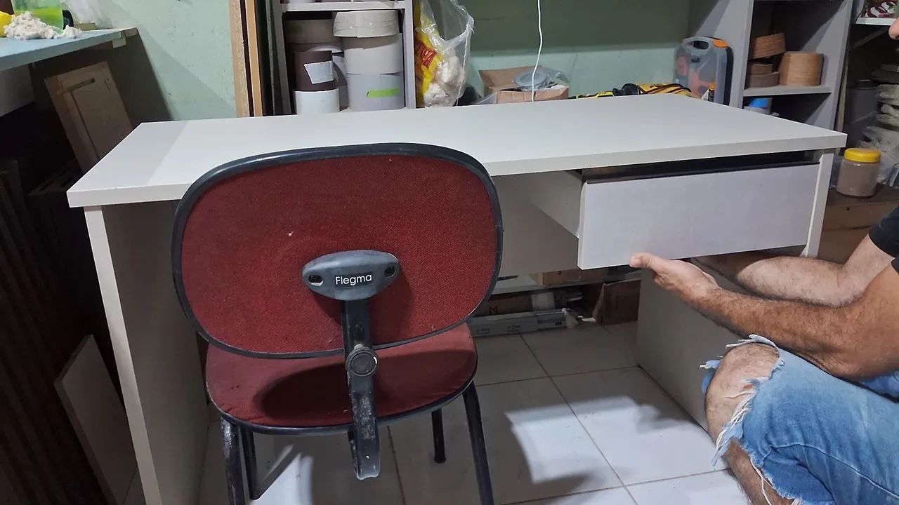Mesa de estudos (excelente) - Foto 5