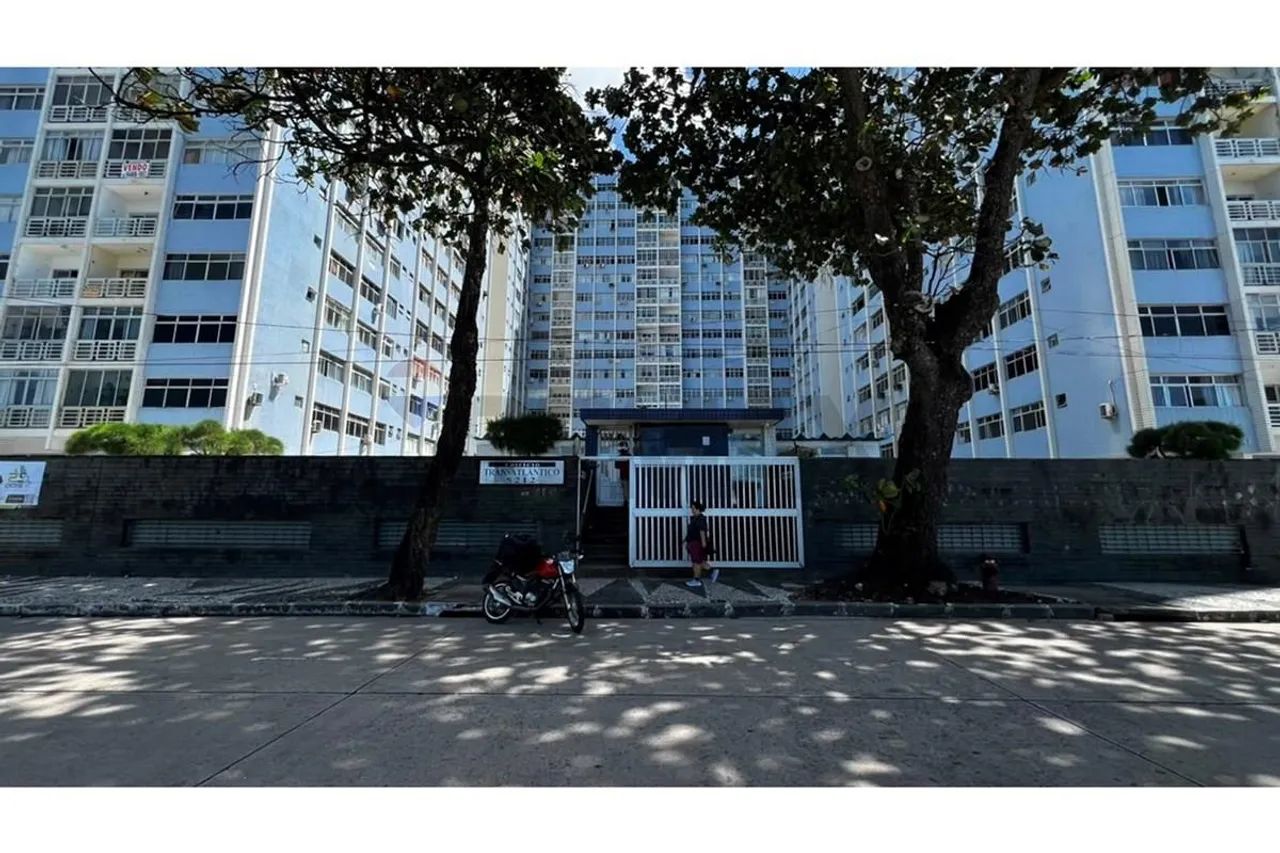Apartamento de 3 quartos na Av. Boa Viagem, Recife