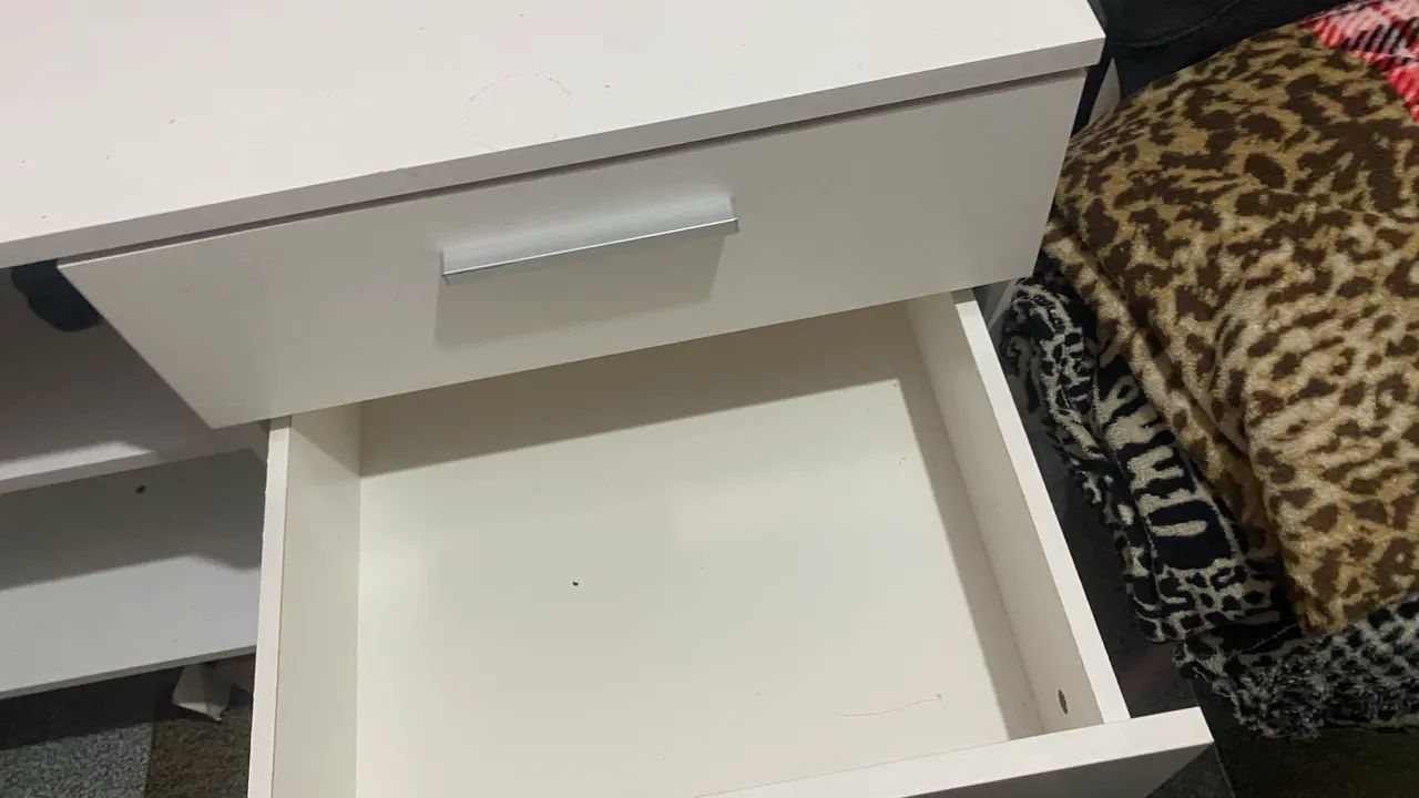 Mesa de escritório 432957935237867521