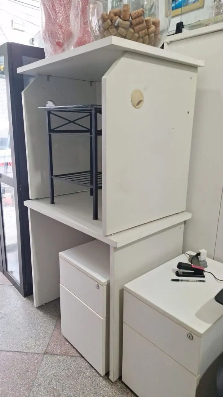 Mesa para escritório em bom estado.  - Foto 2