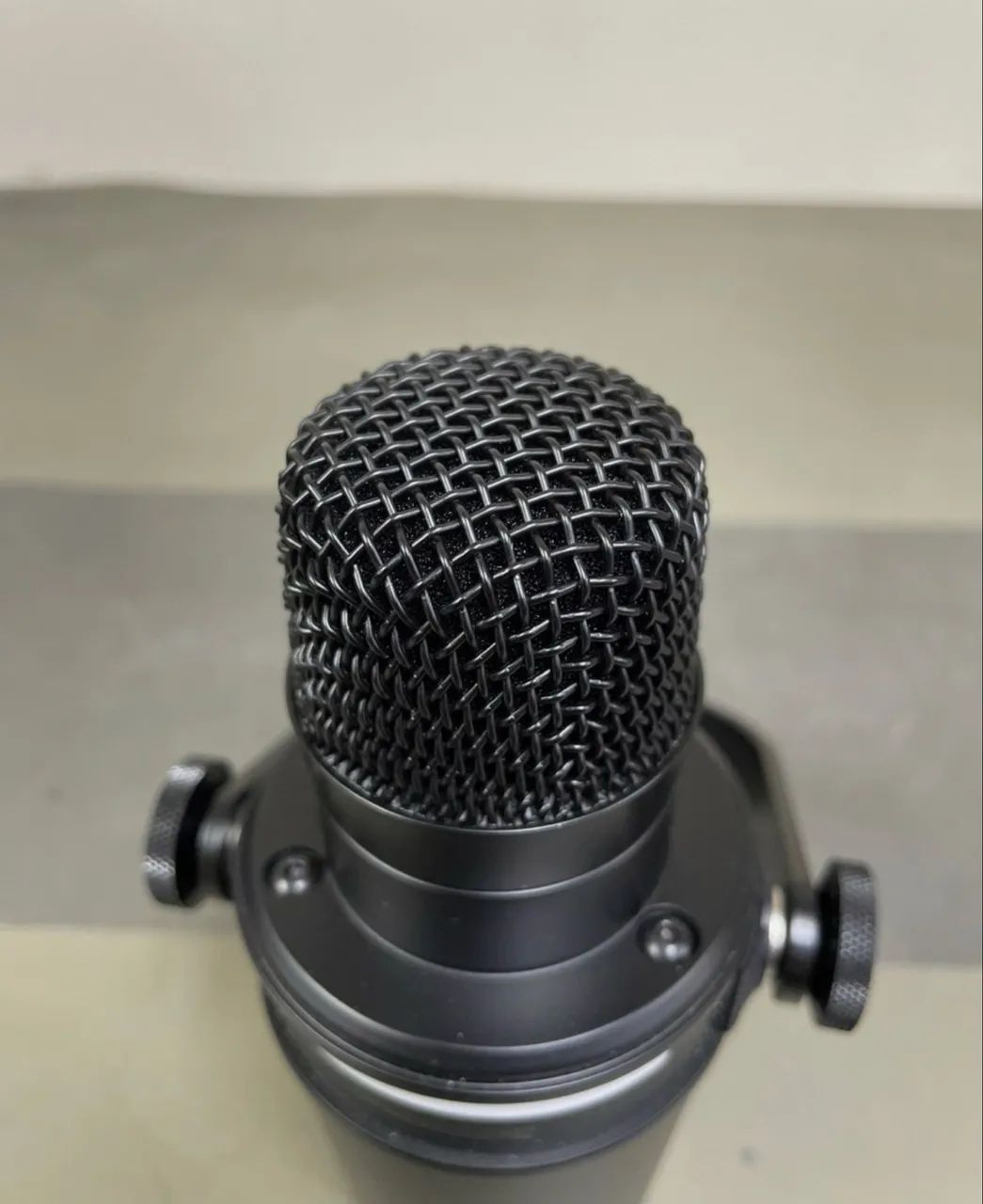 Microfone Shure mv7+ / Mv7 Plus - acompanha caixa e todos itens
