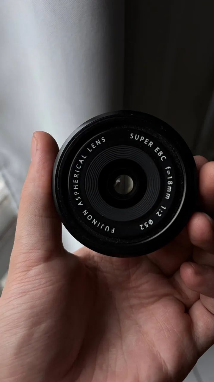 Lente Fujifilm XF 18mm f/2