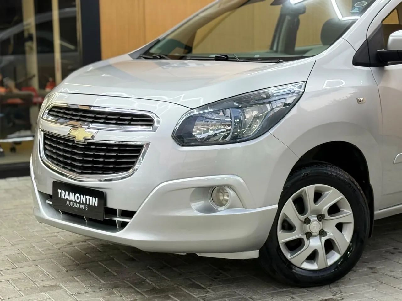 Chevrolet Spin LTZ 1.8 8V Econo.flex 5P Aut. 2013 - Foto 2